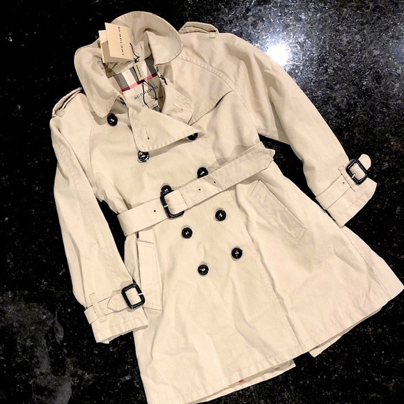 Burberry Trench Coat 4 Years 104 cm For Girls Brand New  With Tag - Picture 1 of 7